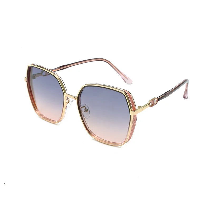 New trendy, stylish and atmospheric sunglasses for summer sun protection, UV protection, polarized high-end women's sunglasses