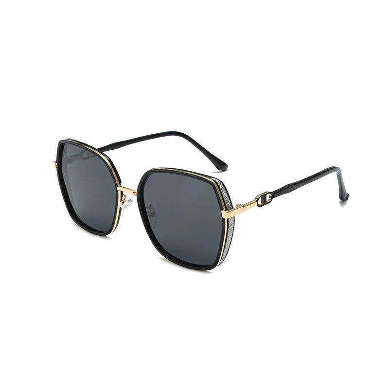 New trendy, stylish and atmospheric sunglasses for summer sun protection, UV protection, polarized high-end women's sunglasses