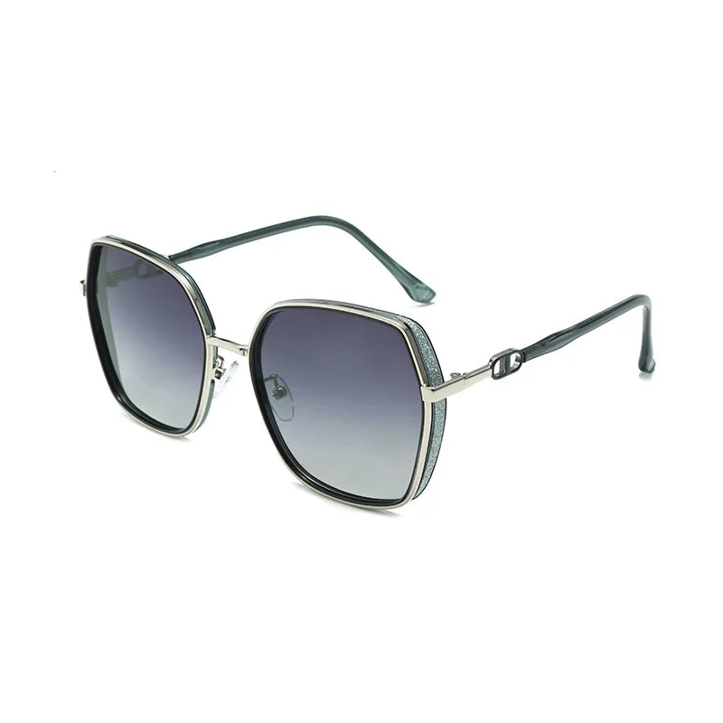 New trendy, stylish and atmospheric sunglasses for summer sun protection, UV protection, polarized high-end women's sunglasses